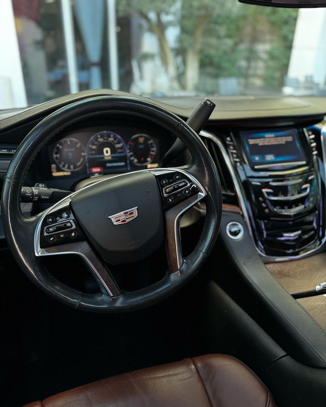 CADILLAC ESCALADE LIBERTY