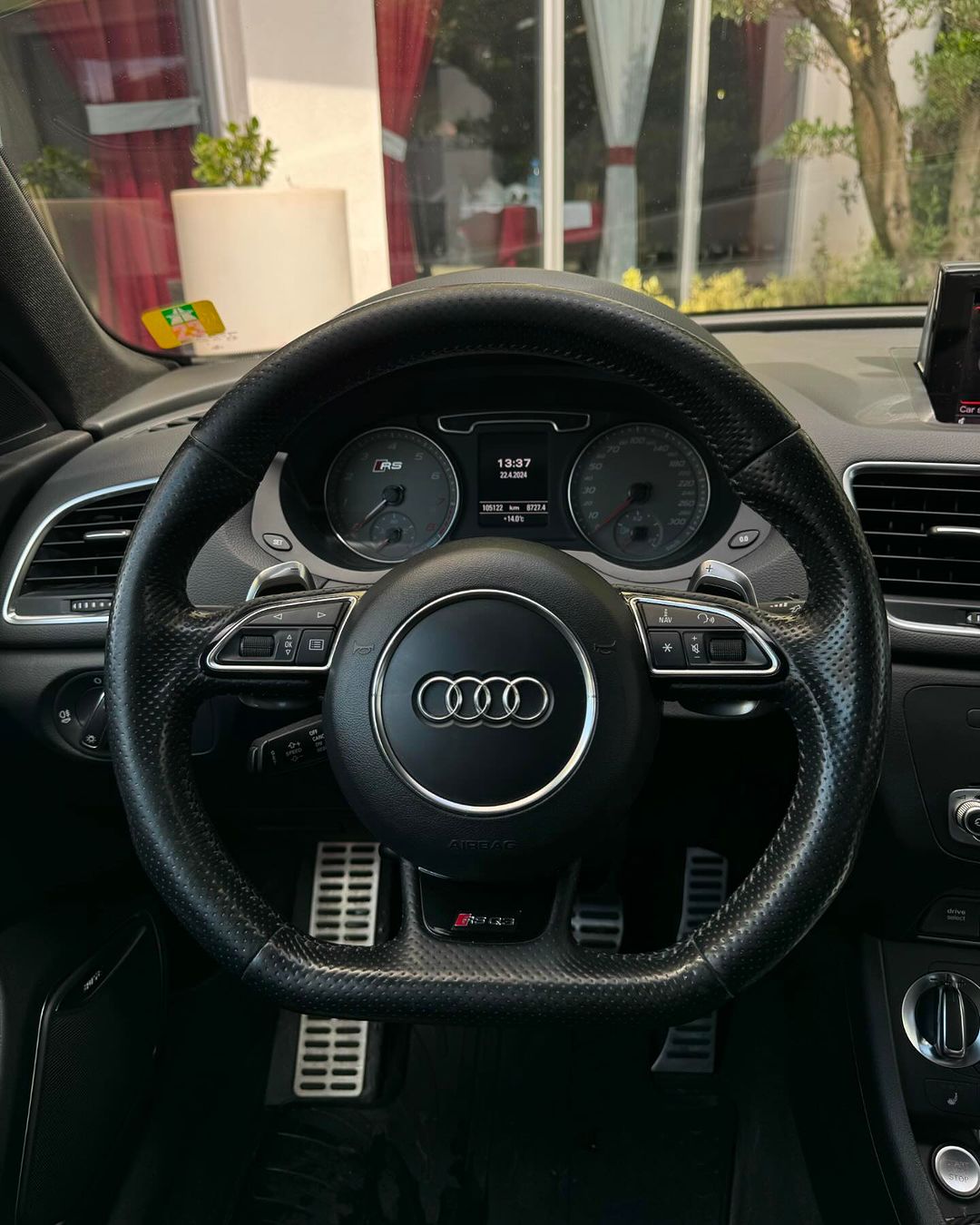 AUDI RSQ3