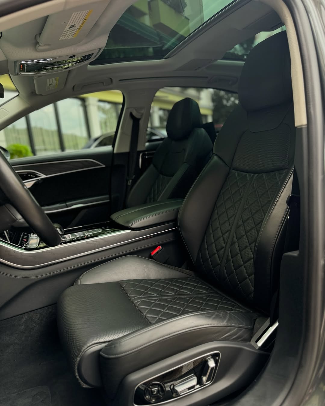 AUDI A8L