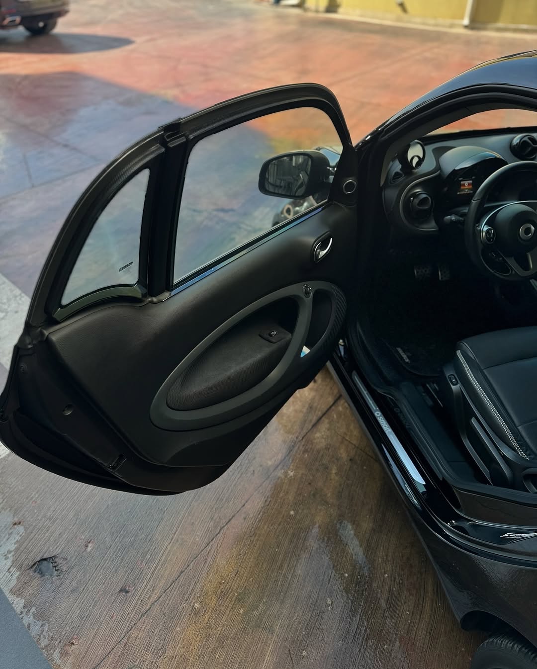 Smart BRABUS Armored Blind