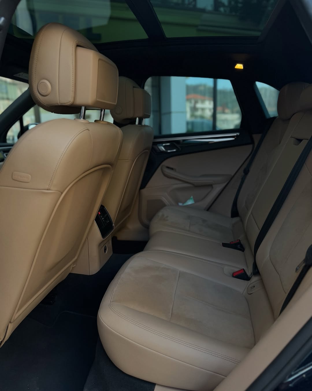 Porsche Macan S