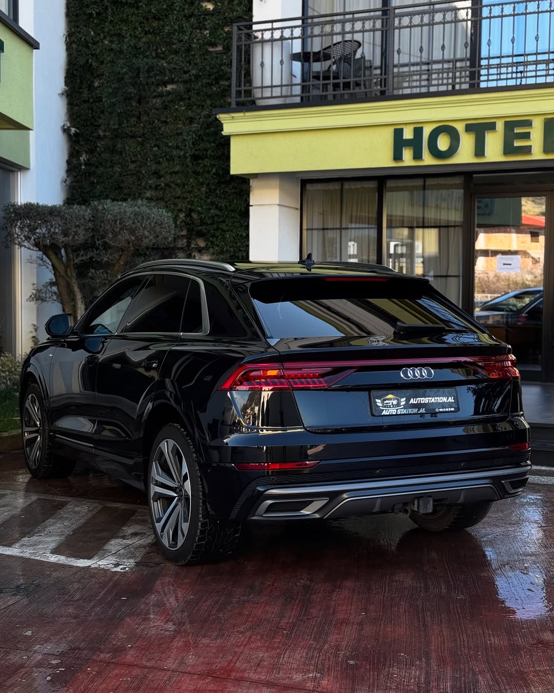 Audi Q8 S Line