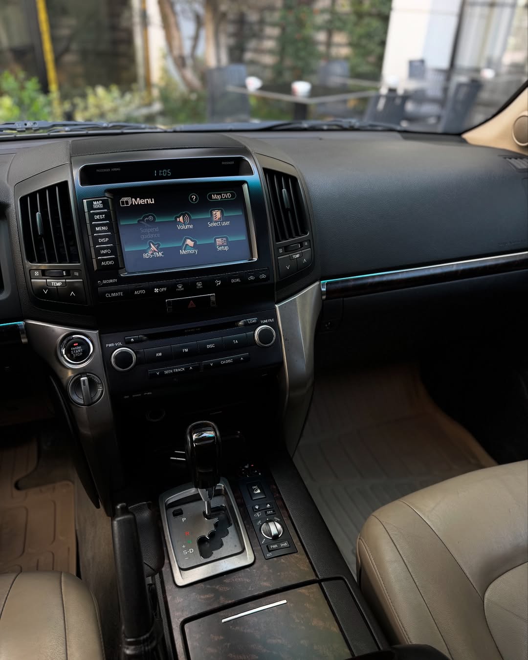 Toyota Land Cruiser 200