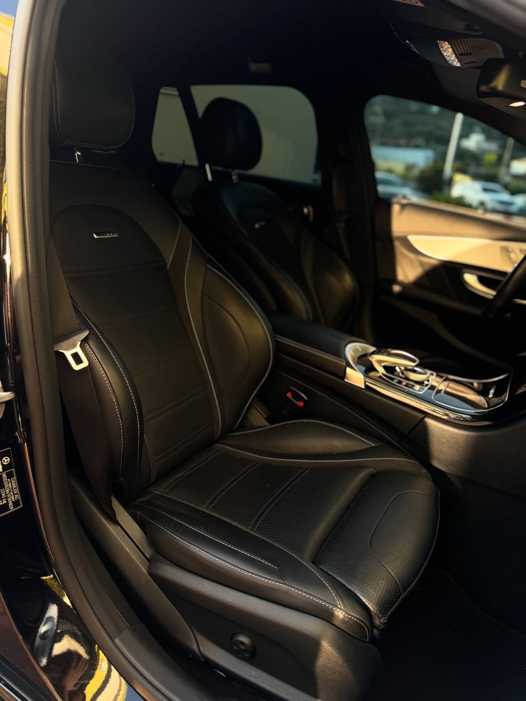 Mercedes Benz C63 AMG