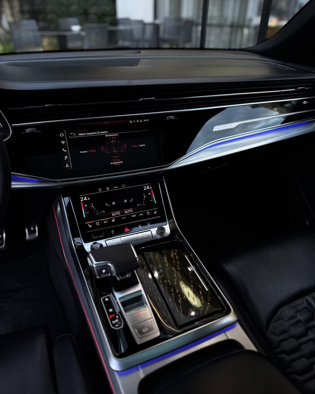 Audi RSQ8