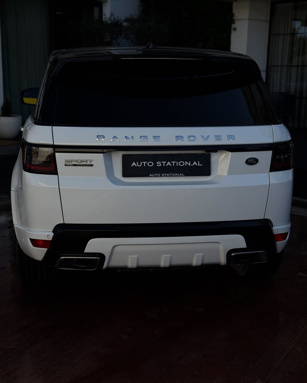 Range Rover Sport P525