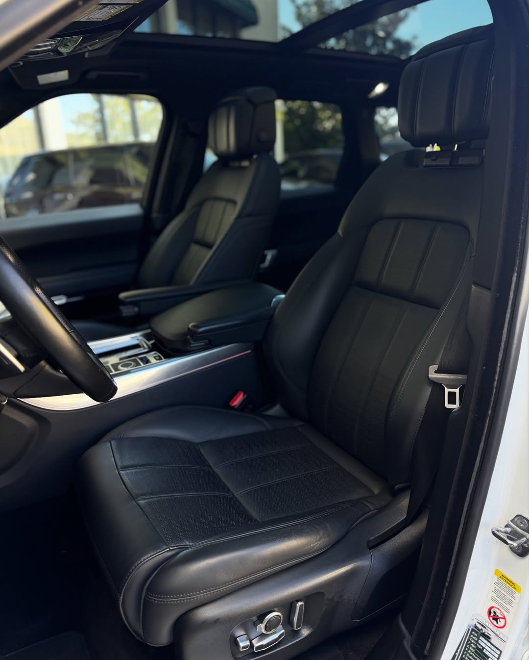 Range Rover Sport P525